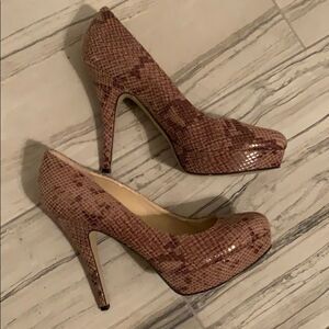 Enzo angolini platform pump snakeskin